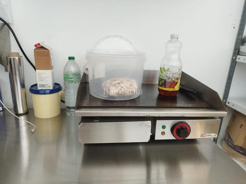 Foto 08723b4d-c368-4a01-a7e8-1b4bce1bf70b. Traspaso local comercial traspaso cafetería/vermutería c2 terraza en sant andreu en Barcelona