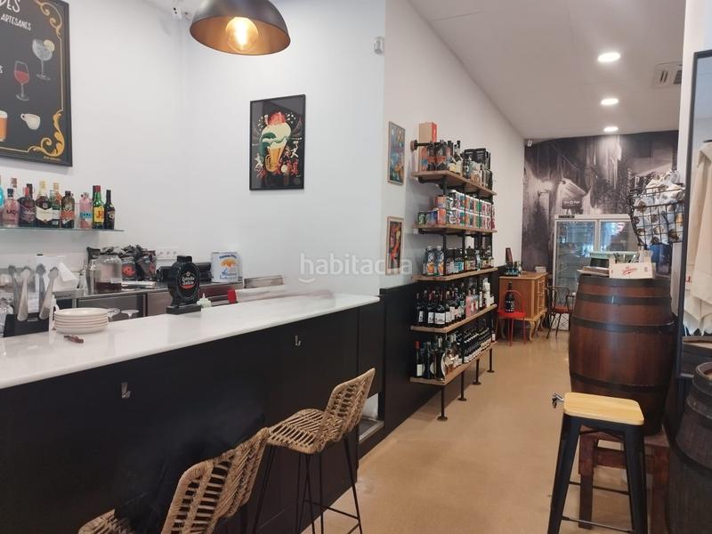 Foto 675b864a-ae71-47ae-ac5b-68dfc1830ca1. Traspaso local comercial traspaso cafetería/vermutería c2 terraza en sant andreu en Barcelona