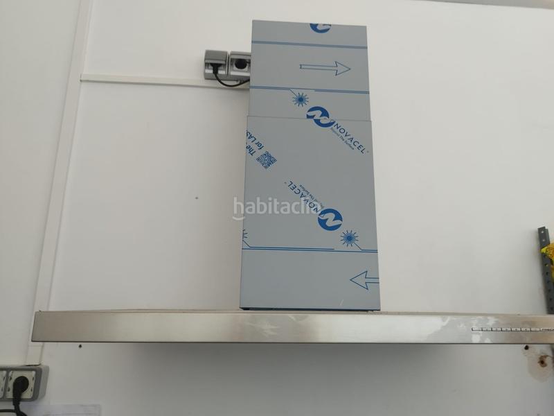 Foto f7b0a9f5-dfe3-4938-a939-a7d5c5b439e6. Traspaso local comercial traspaso cafetería/vermutería c2 terraza en sant andreu en Barcelona