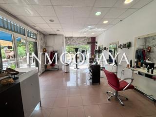 Umzug Geschäftsraum in La Guineueta. Traspaso peluquería y centro de estética en nou barris, barcelon
