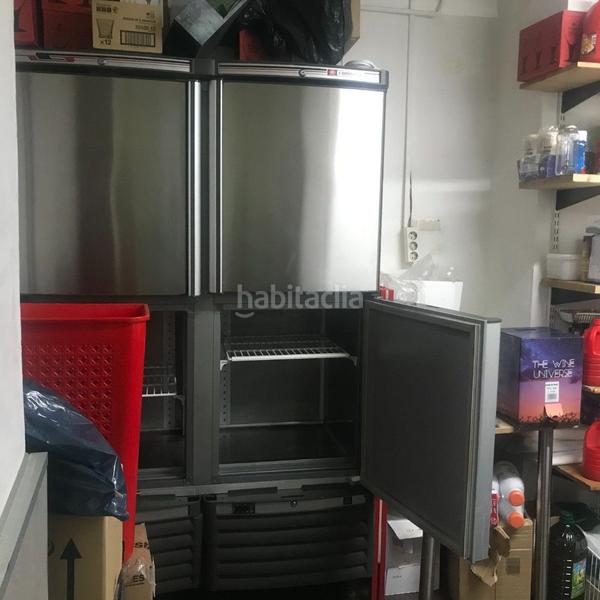 Foto 642e4b8e-358f-4e22-8951-0838c43df799. Traspàs local comercial amb calefacció a Centre Viladecans