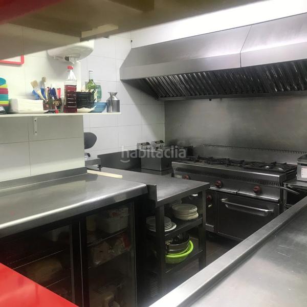 Foto c2396996-e110-46c4-9f71-192b2e3c735e. Traspàs local comercial amb calefacció a Centre Viladecans