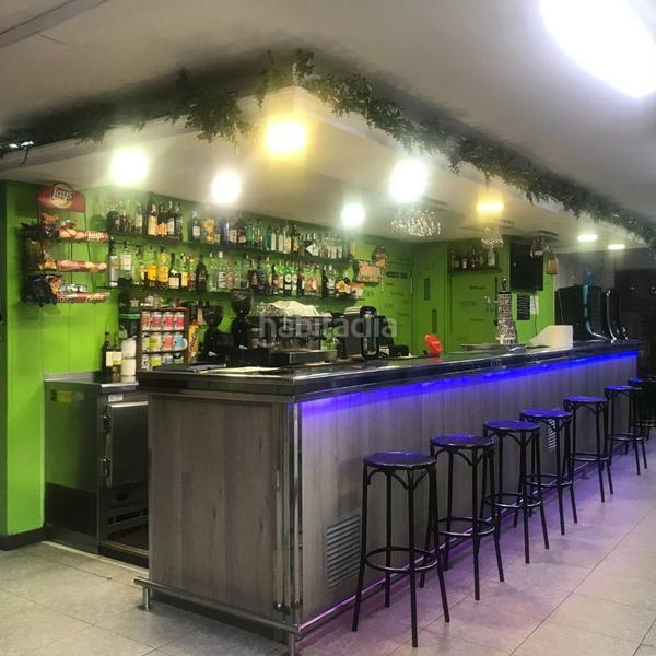Foto 924a8759-fd61-48f1-9ba4-296424769eb0. Traspaso local comercial bar c2 con terraza y s.humos en Viladecans