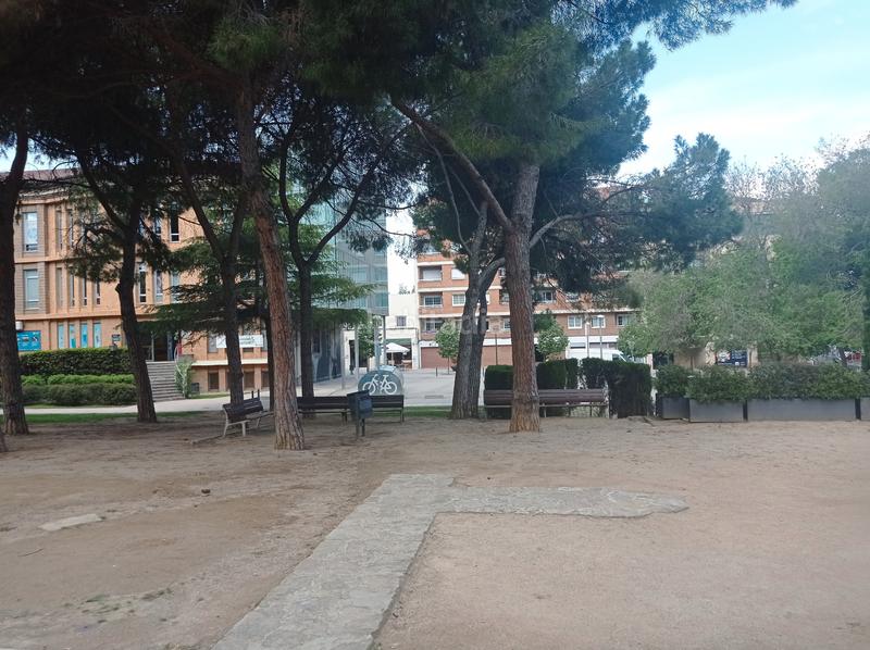 Foto 3643b335-9fb7-4db7-9d7a-796aa1fcf2d4. Pas-de-porte local commercial dans El Coll Sant Cugat del Vallès