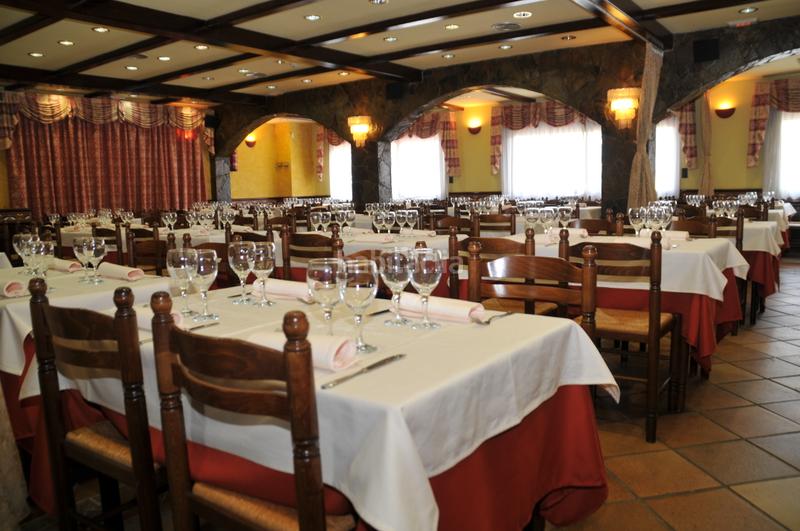 Foto f21ccff9-48e2-45e6-bb47-5facbaa1be33. Locale commerciale con riscaldamento in Les Fonts Terrassa