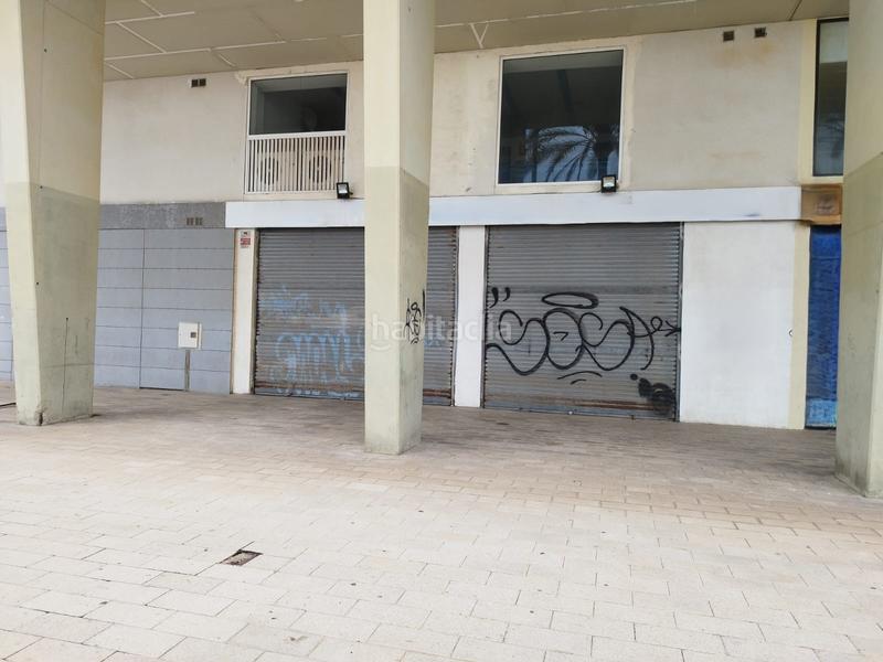 Foto 110e581d-ece3-4cdd-863f-56a471cf8b26. Pas-de-Porte local commercial avec chauffage dans Port Badalona