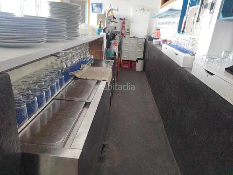 Foto 1735f3da-8b0a-41fb-a73b-0c01bac6b9f9. Umzug geschäftsraum mit heizung in Port Badalona