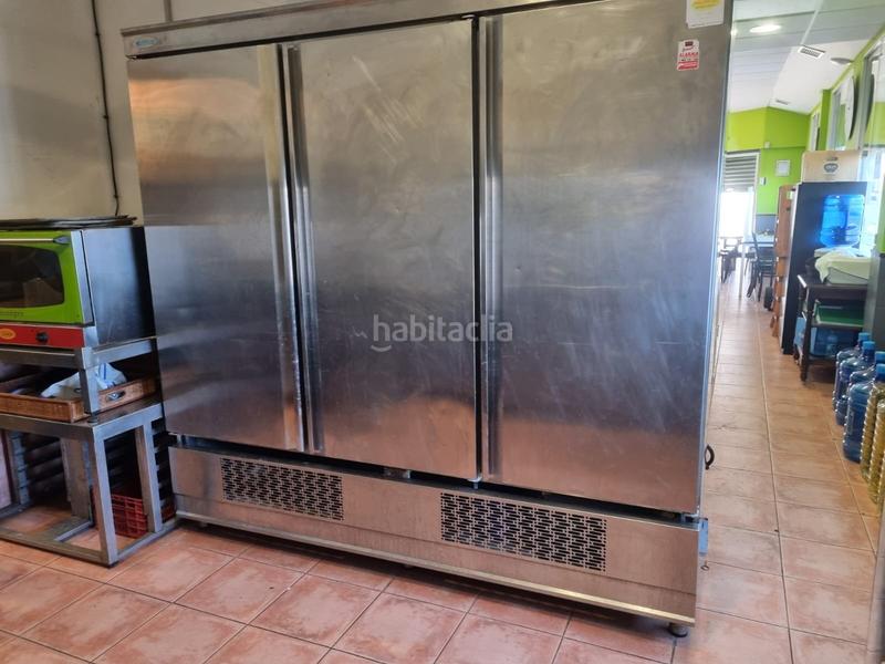 Foto ab395870-9de4-4b62-b9eb-45ad85a52b15. Trapasso locale commerciale con riscaldamento in Bonavista Vendrell (El)