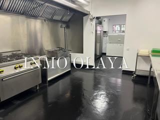 Traspàs Local Comercial a Centre. Traspaso de take away  de una importante marca de con gran cocin