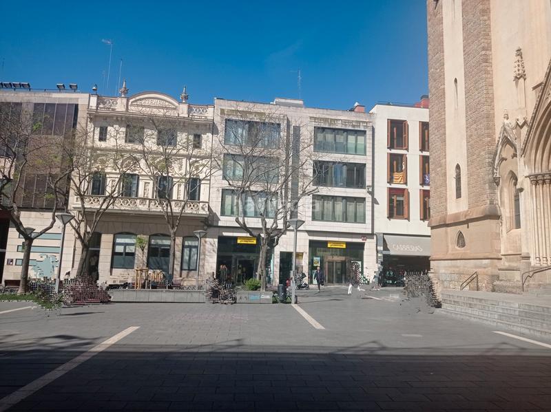 Foto 73839b33-290d-48d5-8429-d4f2f1636a0f. Traspàs local comercial amb calefacció a Centre Sabadell