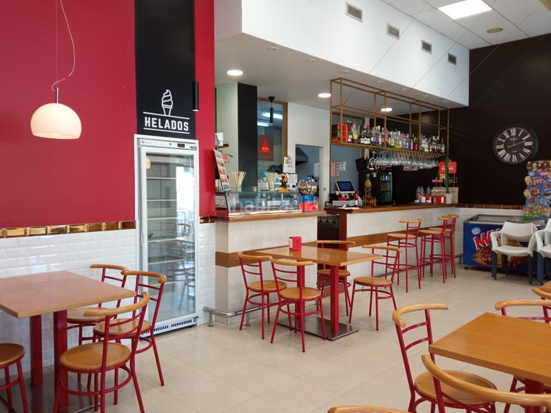 Foto 1ac9f8fe-059d-4999-ad2c-1d18051548fc. Traspàs local comercial amb calefacció a Centre Torredembarra