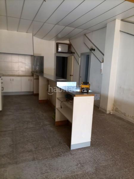 Foto 1eb00da8-5318-4635-adcb-242388bbd804. Local comercial amb calefacció a Centre-Cordelles Cerdanyola del Vallès