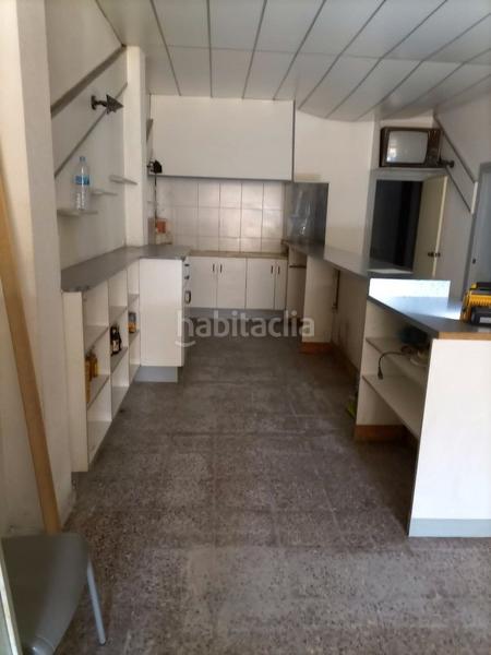 Foto f2ffb330-0f7a-4877-88e2-3d5c30acacae. Local comercial amb calefacció a Centre-Cordelles Cerdanyola del Vallès