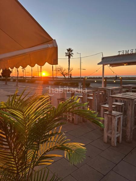 Foto 46864690-a93d-40ce-8b48-cdeaffb0a4a7. Traspaso local comercial traspaso bar restaurante con terraza playa en Castelldefels