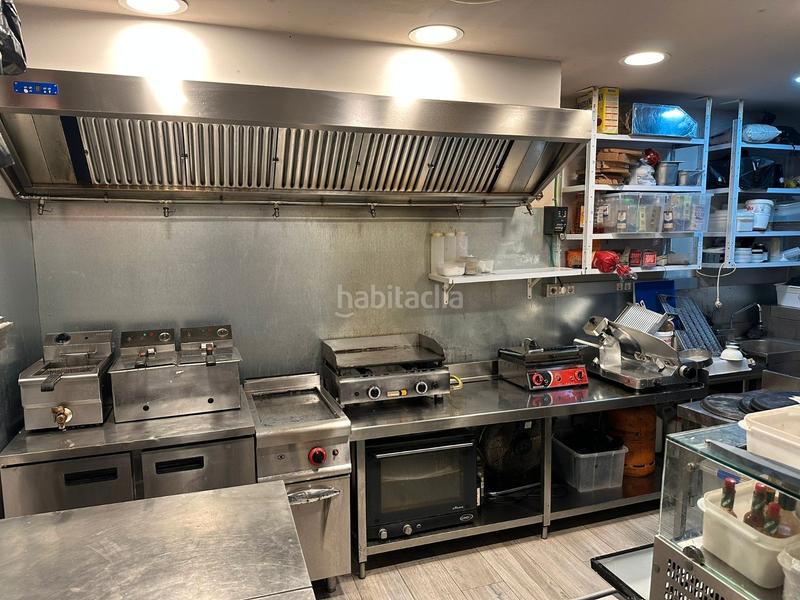 Foto 87f3d967-b70b-431f-b58c-4bc92e6cdfa4. Traspaso local comercial traspaso bar restaurante con terraza playa en Castelldefels