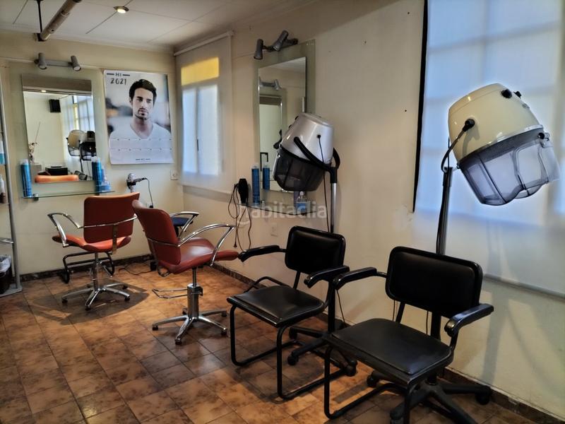 Foto b9c7283c-0e32-4307-ab3d-c2d42e297eb6. Pas-de-porte local commercial dans Sant Ildefons Cornellà de Llobregat