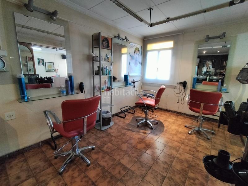 Foto da7a89db-3c55-4231-bf96-906af3967e94. Traspaso local comercial traspaso peluquería en cornellà en Cornellà de Llobregat