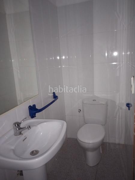 Foto 631c78dd-63eb-43c3-8bbb-3a009c21db38. Local comercial venta local comercial en avenida principal en Viladecans