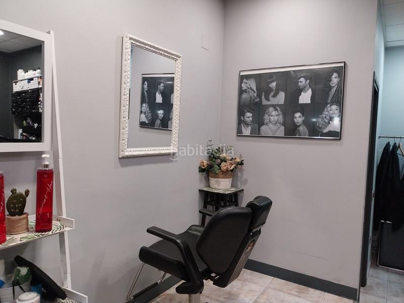 Foto 0bf59b6e-ed38-419c-9e7e-2ae5c2c6f5a3. Pas-de-porte local commercial avec chauffage dans Ca n'Aurell Terrassa