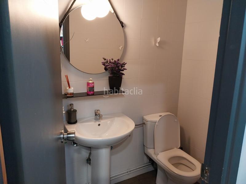 Foto 344a5585-e1c0-4f3a-83f9-5a045c261042. Traspaso local comercial traspaso peluquería en Ca n'Aurell Terrassa