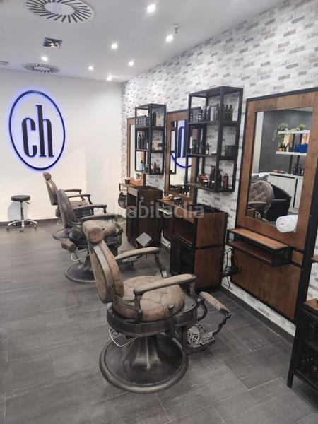 Foto 1be7b889-b5f7-47b4-826a-7e37e149667b. Traspaso local comercial traspaso peluquería en Creu Alta Sabadell