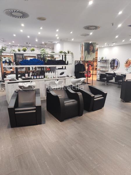 Foto fc03fe97-a9db-4256-a5ce-a2f01cc1d6aa. Traspaso local comercial traspaso peluquería en Creu Alta Sabadell