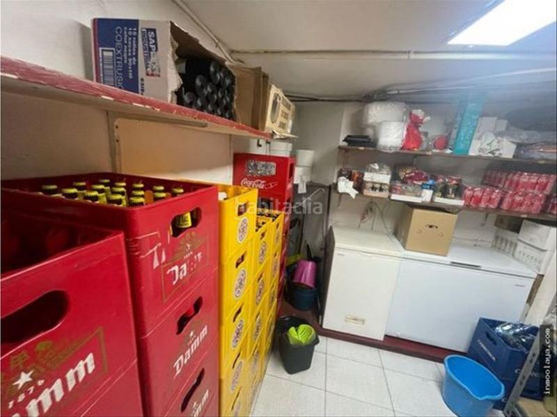 Foto 7fca10a7-60fb-4ff2-96d5-2dd8c7a896fa. Transfer business premise with heating in Passeig Maragall Gavà