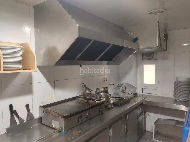Foto a207215b-7634-482b-889a-a2d3a3d2afb3. Transfer business premise with heating in Lloreda Badalona