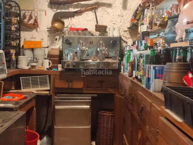 Foto da751991-66a8-4adb-afe2-01f0987bfd03. Traspaso local comercial traspaso bar rest. en Lloreda Badalona