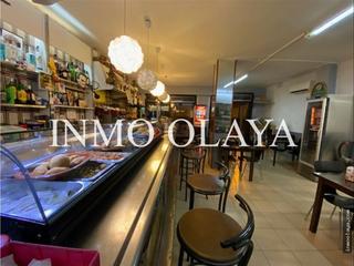 Local commercial à La Guineueta. Venta de restaurante c3 con terraza en nou barris, barcelona