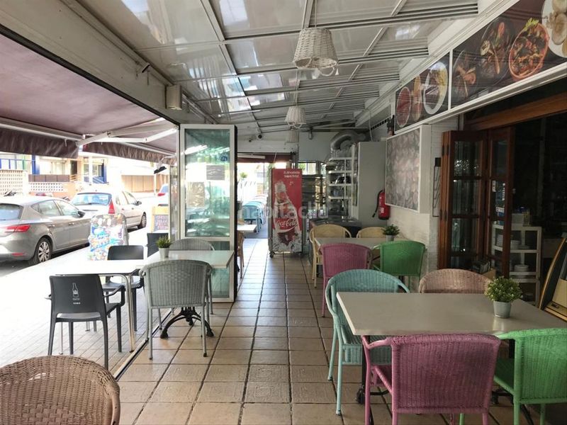 Foto bfb69b0c-ca6f-4ec2-bd70-e250d2601498. Trapasso locale commerciale con riscaldamento in Centre Blanes
