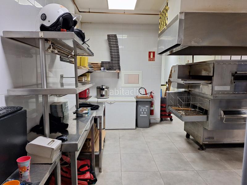 Foto 605050d0-4cf1-4d26-80b4-4c67887ec9a1. Traspaso local comercial traspaso restaurante pizzería en cornellá de llobregat en Cornellà de Llobregat