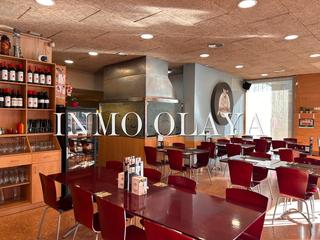 Business premise in Vilamarina. Venta bar restaurante cafeteria esquina en viladecans