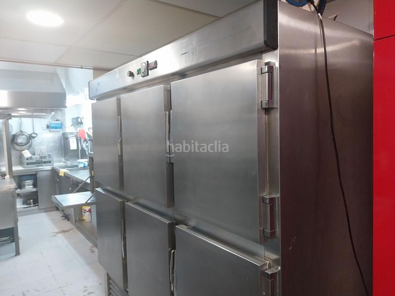 Foto bf0c8f29-d68c-4203-a287-a2e31262c748. Transfer business premise with heating in Joan Prim Granollers