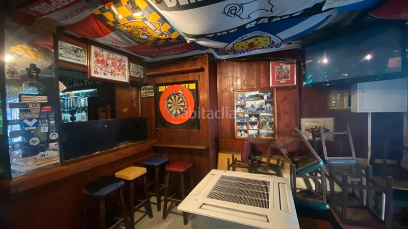 Foto a2ebbde3-b822-4871-b1ad-dd5de8837888. Local comercial venta de local con salida de humos y licencia de bar musical en Calella