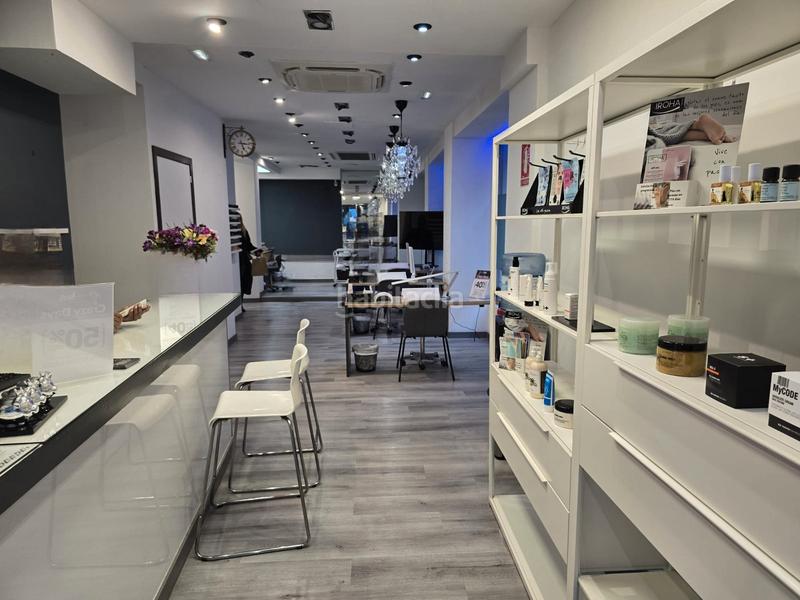 Foto 4767f3d4-aff7-4fc4-946d-89db0a1340e6. Traspaso local comercial traspaso centro de estética en sarrià sant gervasi en Barcelona