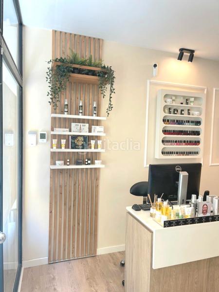 Foto c0a8a45e-2c5f-4975-a696-fb69dabe01d4. Pas-de-porte local commercial dans Sant Gervasi - Bonanova Barcelona