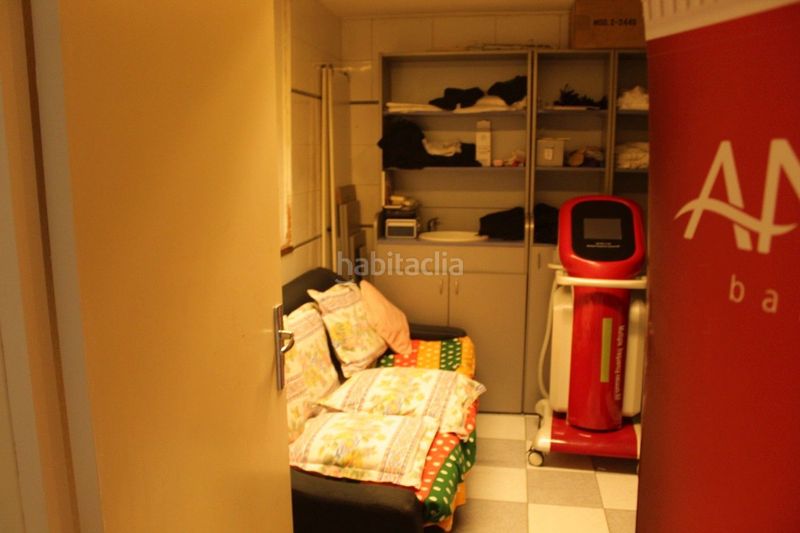 Foto e76726b0-7f3b-4f0e-bc7a-7046e6bd37f8. Local comercial amb calefacció a Fort Pienc Barcelona