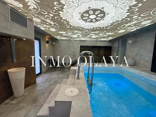 Local commercial à La Nova Esquerra de l´Eixample. Venta de local con dos licencias de spa y con dos cedulas de hab
