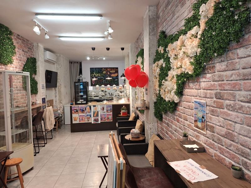 Foto 7afc2b5e-a6dd-48e5-ab8e-3efd09403876. Trapasso locale commerciale in La Nova Esquerra de l´Eixample Barcelona