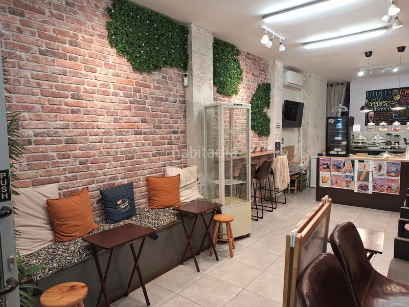 Foto d6e584f9-5b00-427d-8bf2-ad0264cbf7e6. Trapasso locale commerciale in La Nova Esquerra de l´Eixample Barcelona