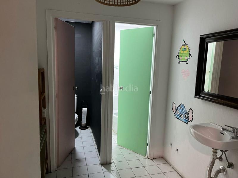 Foto 7520687e-80a7-4c49-8771-fea5e4b814b6. Traspaso local comercial traspaso bar licencia c2 con terraza en eixample - en Barcelona