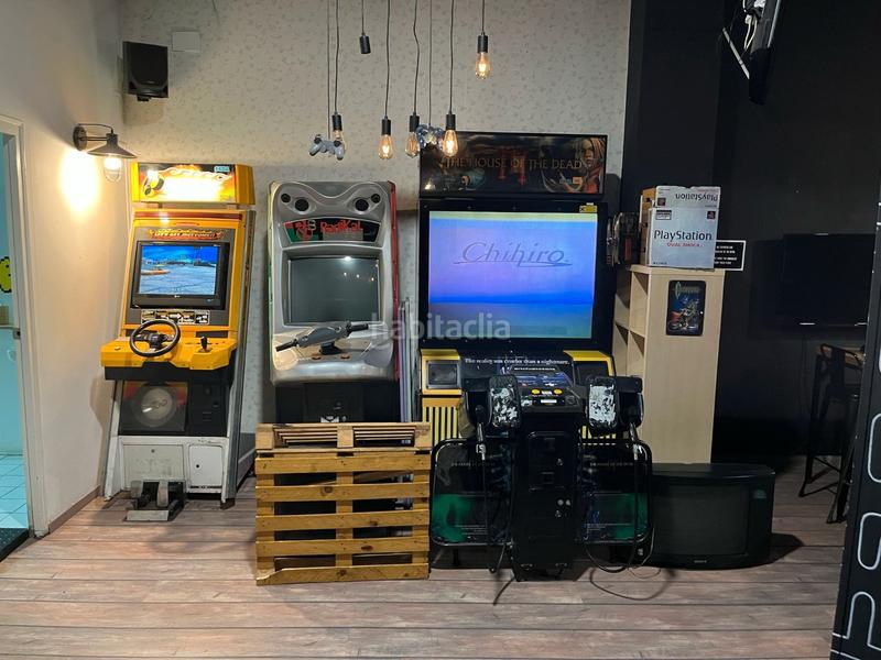 Foto cf5ef94f-b15b-4462-b015-5f8fa5b0318f. Traspaso local comercial traspaso bar licencia c2 con terraza en eixample - en Barcelona