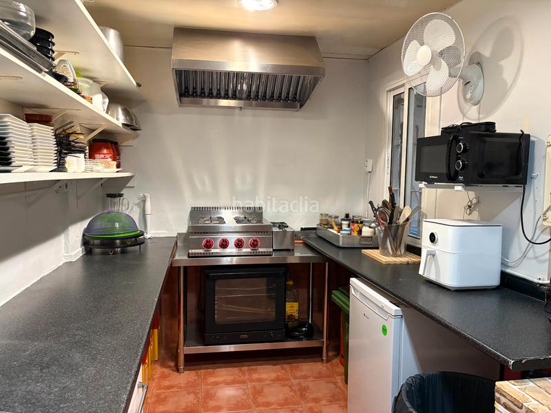 Foto 5bff1da1-7628-4455-9706-701879b97197. Transfer business premise with heating in La Gavarra Cornellà de Llobregat