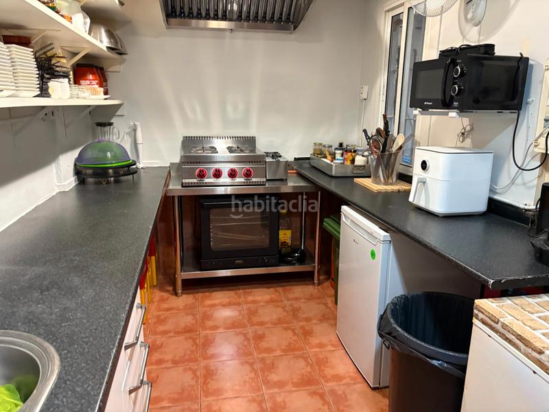 Foto aa610eb0-534c-44e9-99db-08f6f0bf72b9. Trapasso locale commerciale con riscaldamento in La Gavarra Cornellà de Llobregat