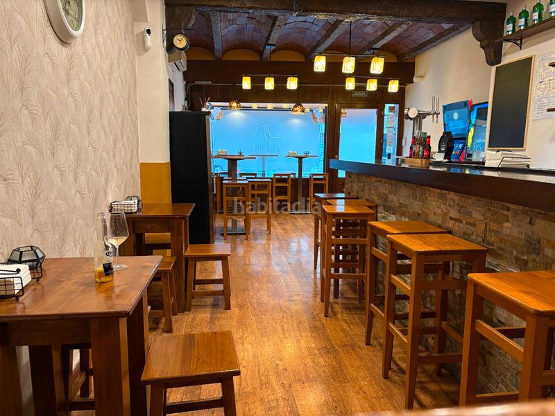 Foto 335898bd-6f9f-41ba-ab3e-4d1b86d9100a. Umzug geschäftsraum mit heizung in La Gavarra Cornellà de Llobregat