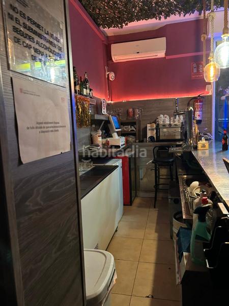 Foto 0efcc099-18b5-49e1-8411-01c1d06b0d06. Traspaso local comercial traspaso de bar con terraza en Sabadell