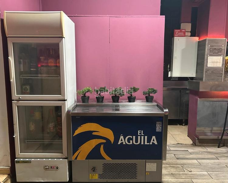 Foto 543bee27-70ff-45b6-b679-78a2afd13d69. Traspaso local comercial traspaso de bar con terraza en Sabadell