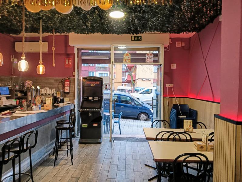 Foto 51de66bd-6049-48ec-adda-220bdf43f145. Trapasso locale commerciale con riscaldamento in Can Rull Sabadell