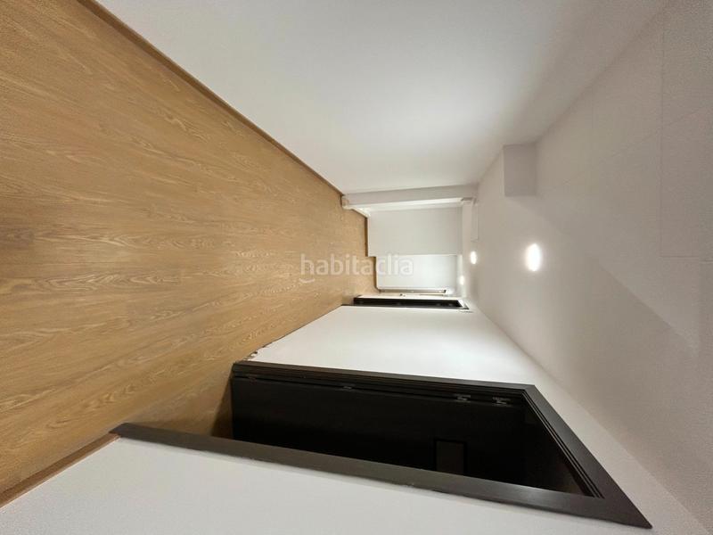 Foto e08bc18c-8ee3-4c47-a7ff-ad942f0dee60. Lloguer local comercial a Centre Castelldefels